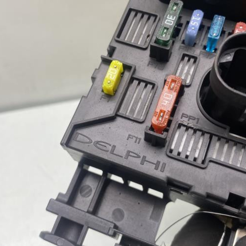 Boitier servitude moteur (BSM) PEUGEOT 207 Photo n°3