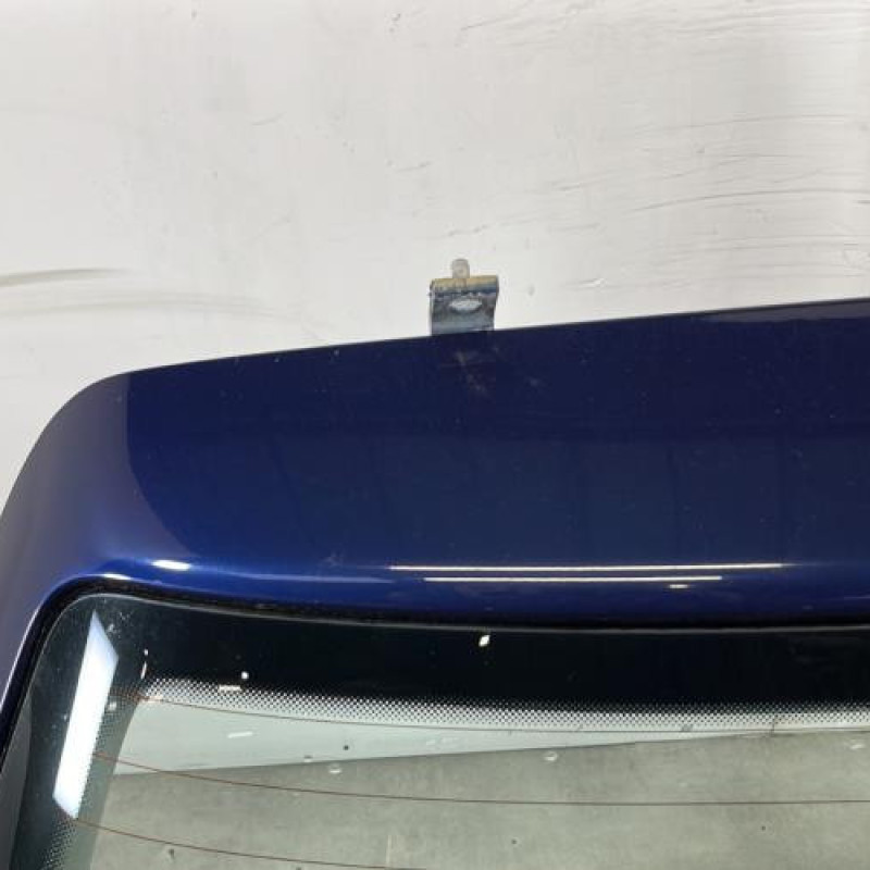 Malle/Hayon arriere VOLKSWAGEN GOLF 4 Photo n°2