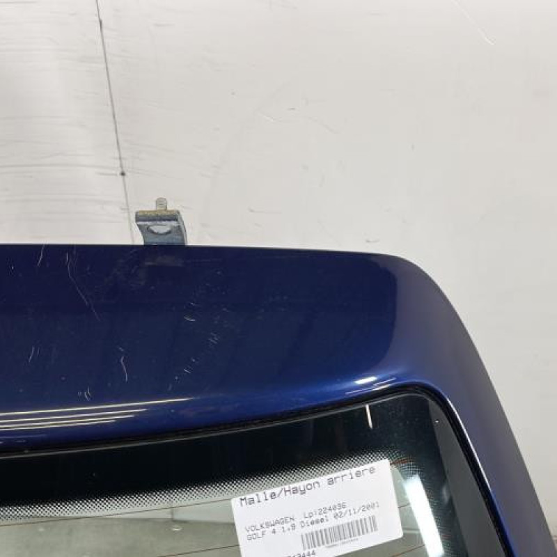 Malle/Hayon arriere VOLKSWAGEN GOLF 4 Photo n°3