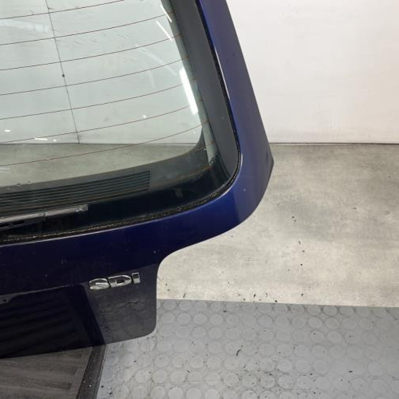 Malle/Hayon arriere VOLKSWAGEN GOLF 4 Photo n°4