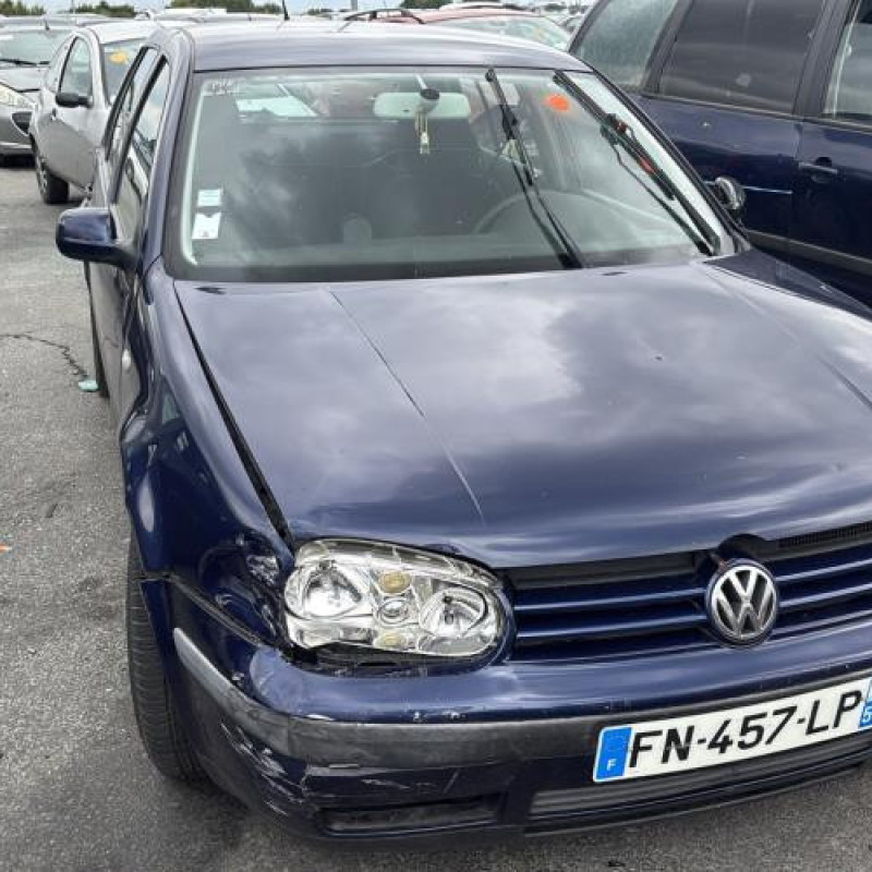 Malle/Hayon arriere VOLKSWAGEN GOLF 4 Photo n°19