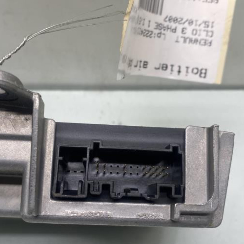 Boitier air bag RENAULT CLIO 3 Photo n°3