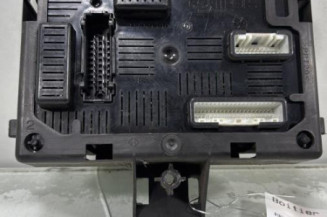 Boitier UCH RENAULT CLIO 3 Photo n°1