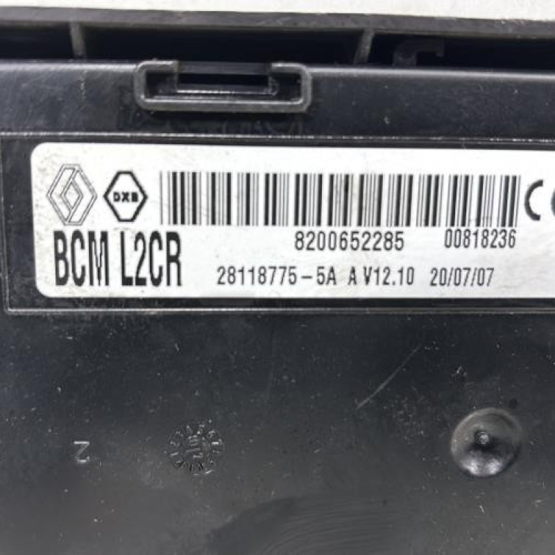 Boitier UCH RENAULT CLIO 3 Photo n°4