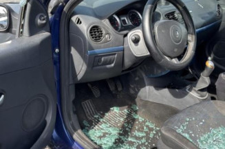 Boitier UCH RENAULT CLIO 3