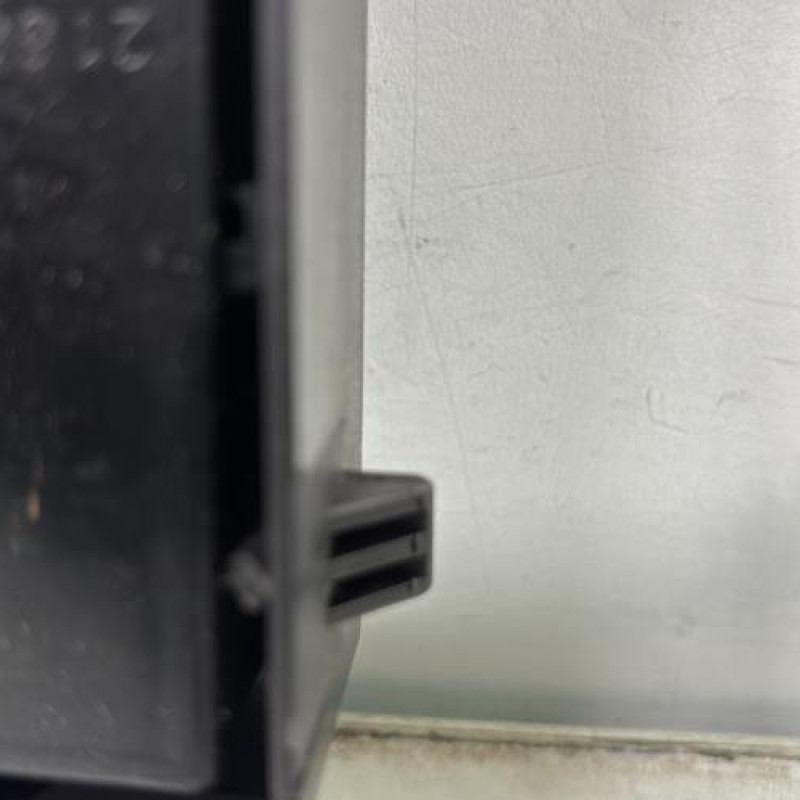 Boitier UCH RENAULT CLIO 3 Photo n°9