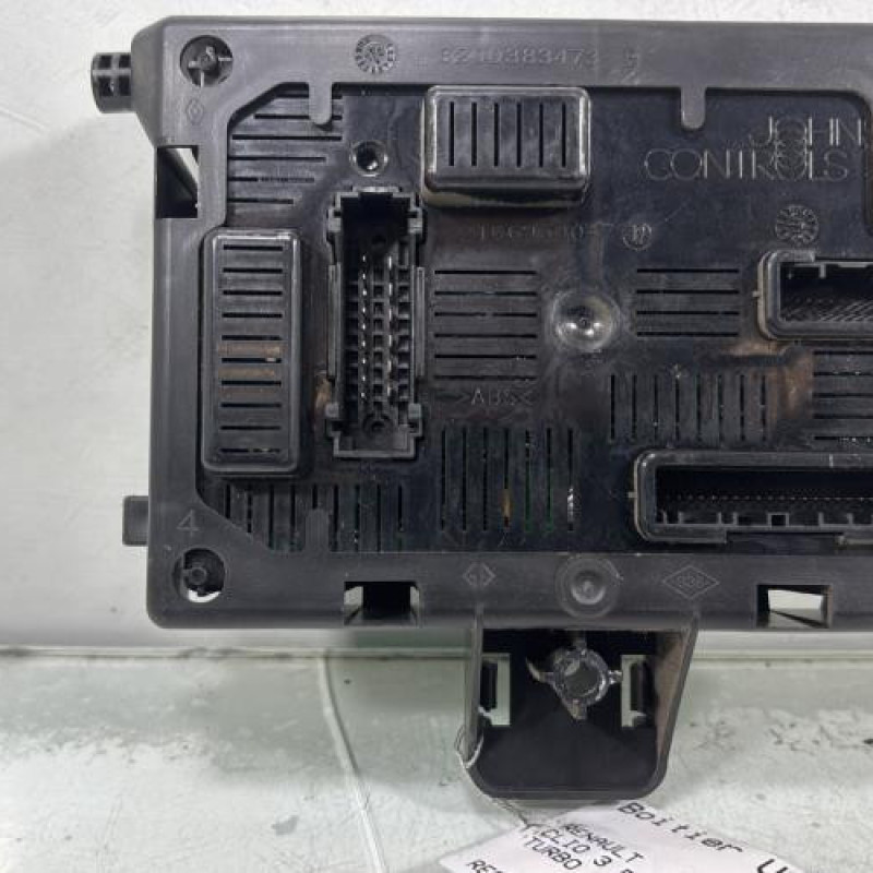 Boitier UCH RENAULT CLIO 3 Photo n°1