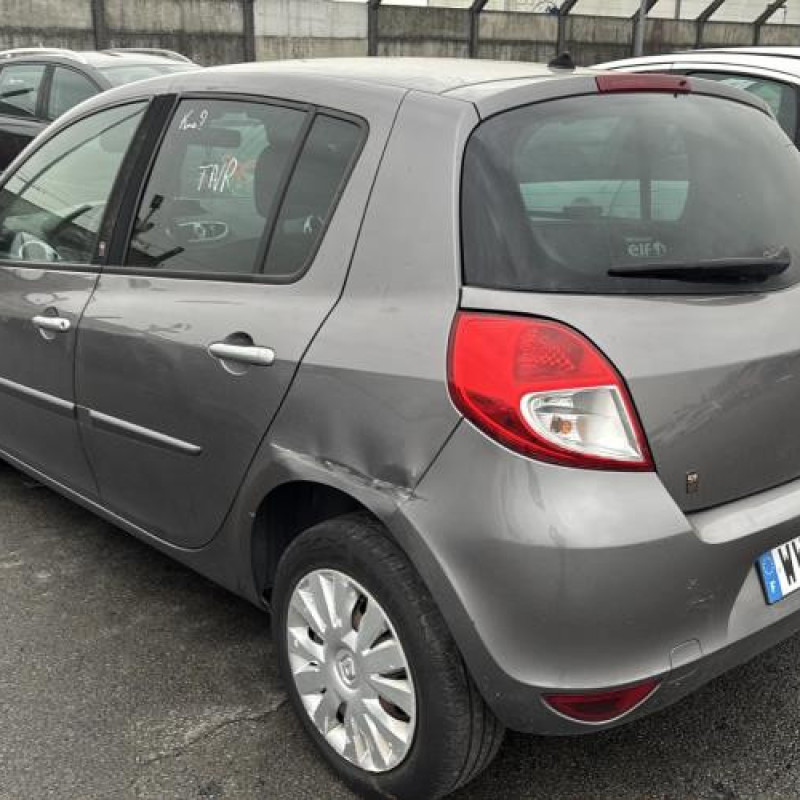 Boitier UCH RENAULT CLIO 3 Photo n°9