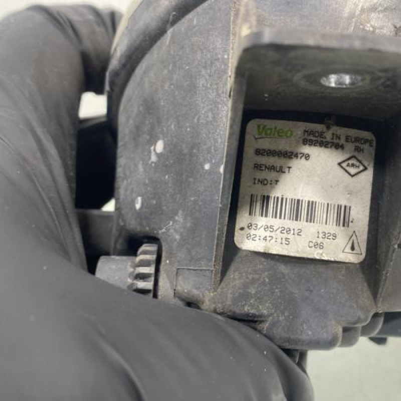 Anti brouillard droit (feux) RENAULT CLIO 3 Photo n°4