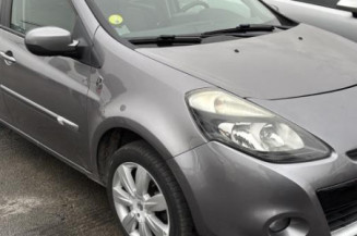 Anti brouillard gauche (feux) RENAULT CLIO 3