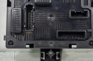 Boitier UCH RENAULT CLIO 3 Photo n°1