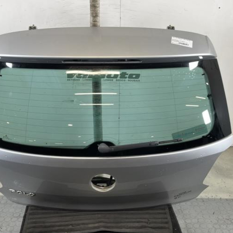 Malle/Hayon arriere VOLKSWAGEN POLO 5 Photo n°1