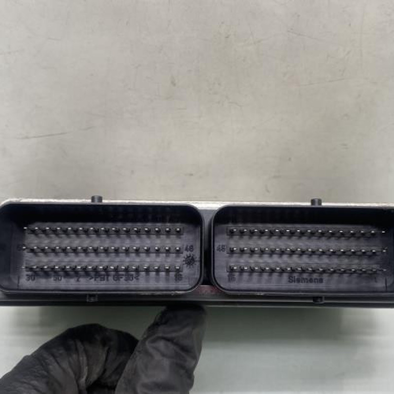 Calculateur moteur RENAULT TWINGO 1 Photo n°3