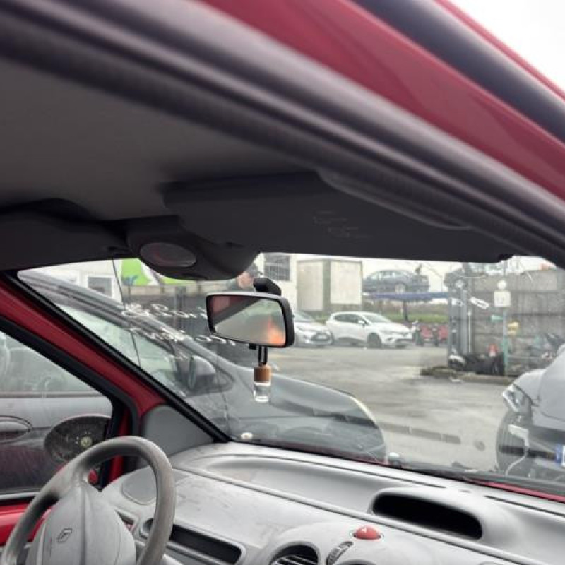 Calculateur moteur RENAULT TWINGO 1 Photo n°16