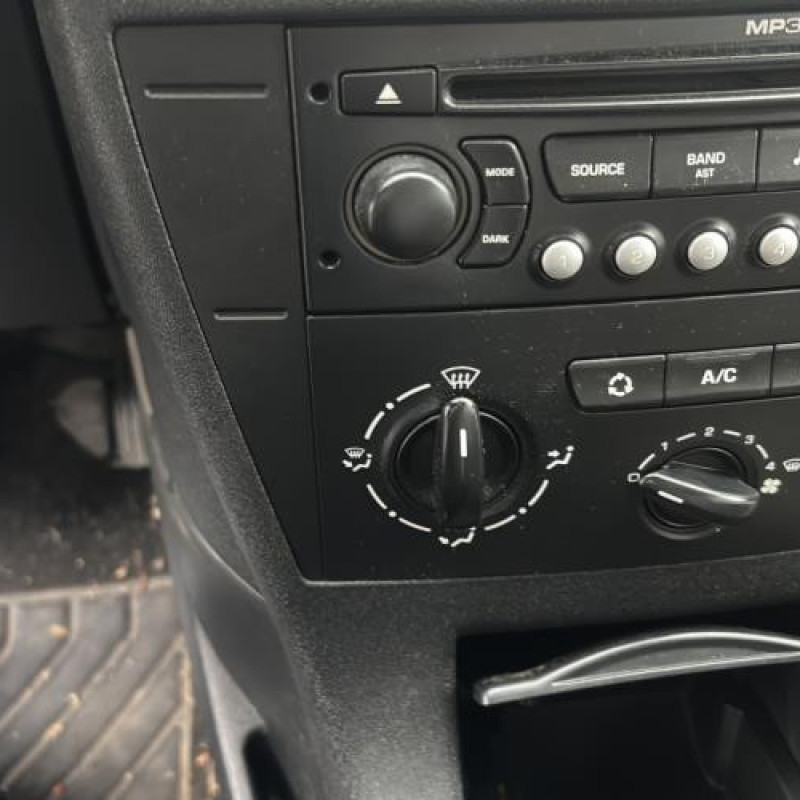 Boitier servitude moteur (BSM) CITROEN C4 1 Photo n°18