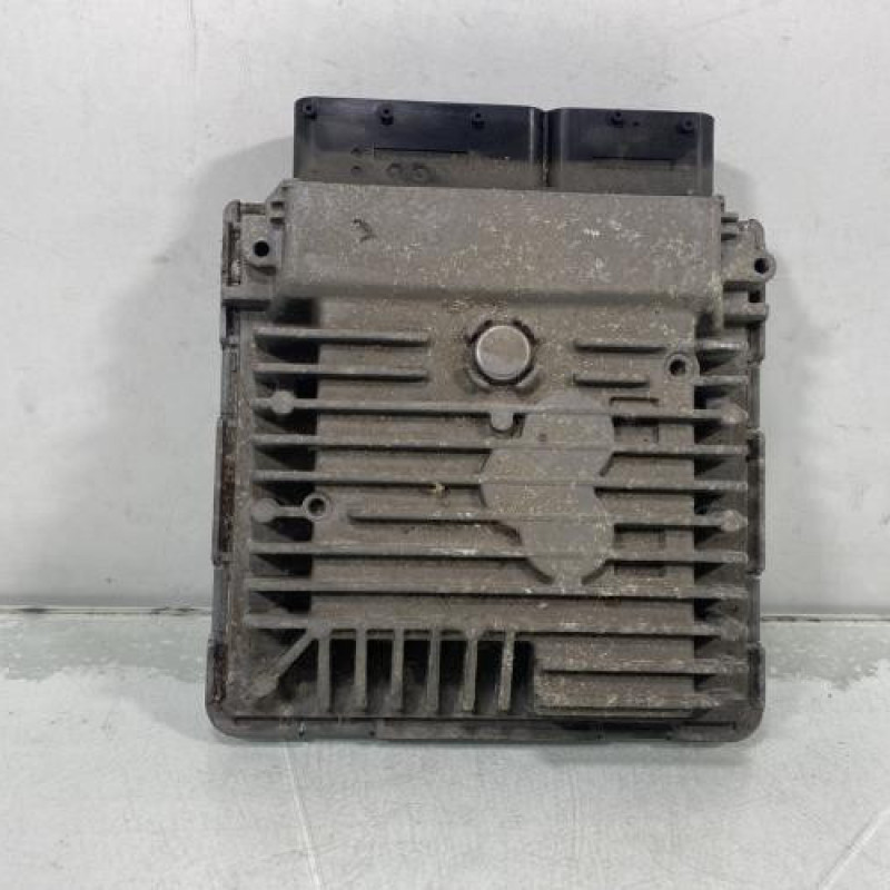 Calculateur moteur VOLKSWAGEN GOLF 6 Photo n°5