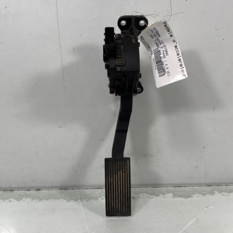 Pedale d'accelerateur NISSAN PATHFINDER 2 Photo n°1