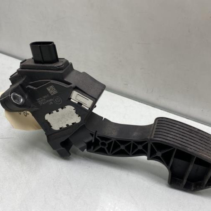 Pedale d'accelerateur PEUGEOT 108 Photo n°1