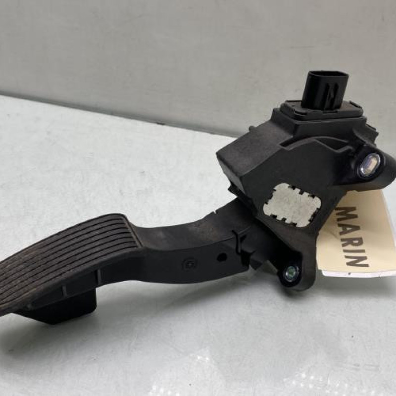 Pedale d'accelerateur PEUGEOT 108 Photo n°4