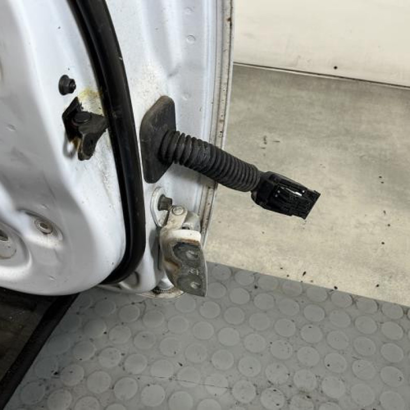 Porte avant gauche KIA CEE-D 2 Photo n°3