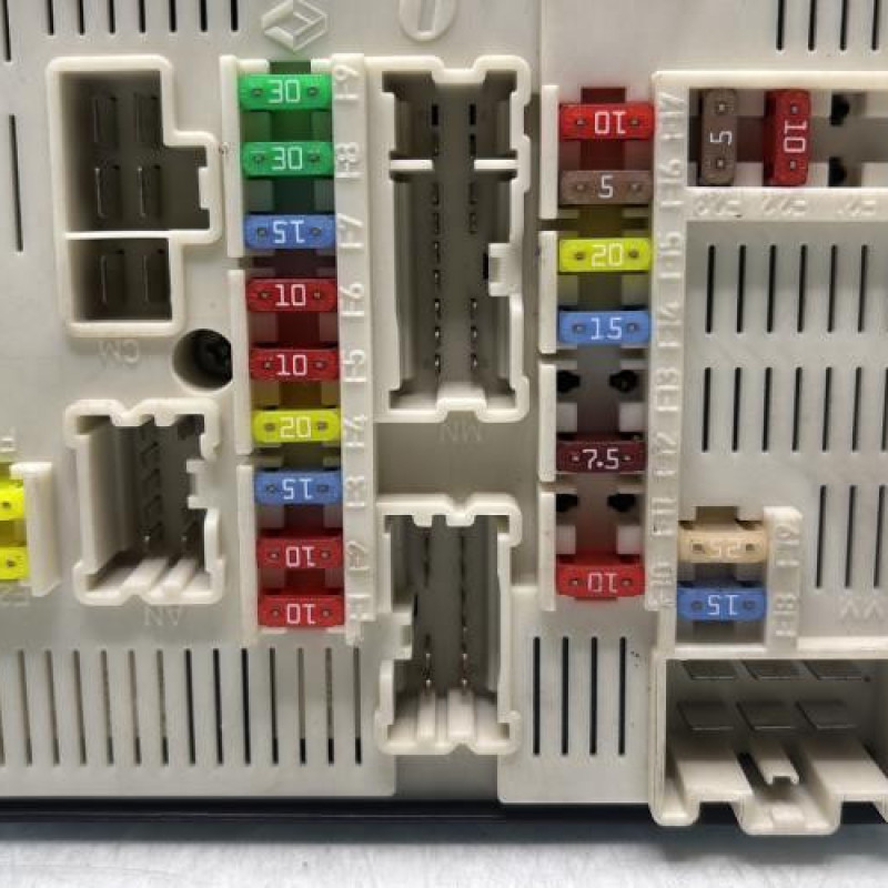 Boitier UPC RENAULT LAGUNA 3 Photo n°3