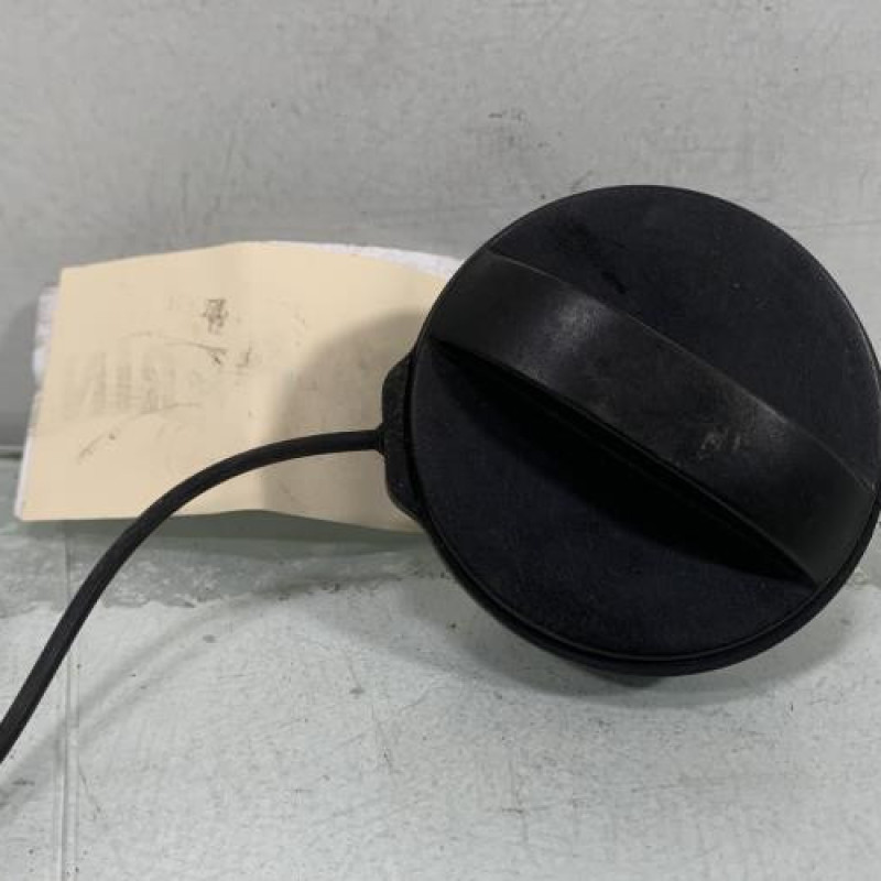 Bouchon de carburant PEUGEOT 308 2 Photo n°3