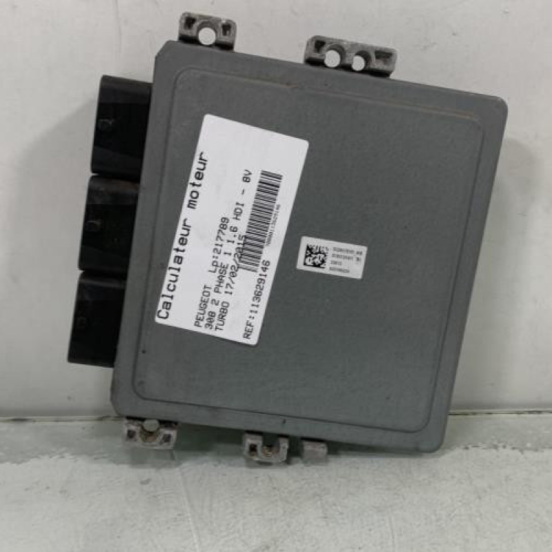 Calculateur moteur PEUGEOT 308 2 Photo n°1