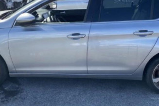 Calculateur moteur PEUGEOT 308 2