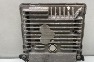 Calculateur moteur AUDI A3 2 Photo n°1