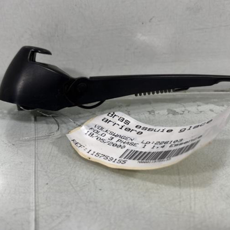 Bras essuie glace arriere VOLKSWAGEN POLO 3 Photo n°1