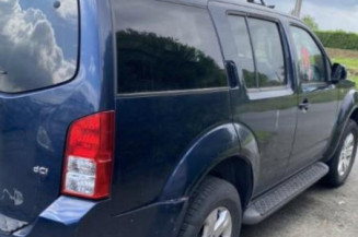 Bras essuie glace avant gauche NISSAN PATHFINDER 2