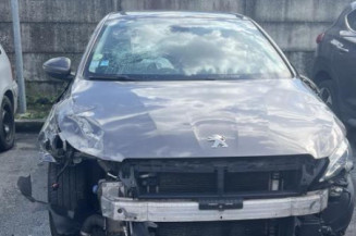 Calculateur moteur PEUGEOT 308 2