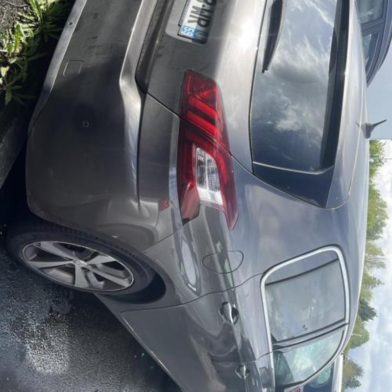 Calculateur moteur PEUGEOT 308 2 Photo n°11