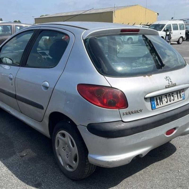 Catalyseur (echappement) PEUGEOT 206 Photo n°9