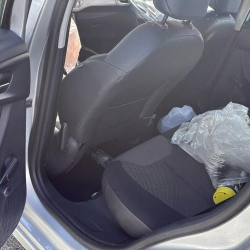 Leve vitre electrique avant droit CITROEN C3 2 Photo n°10