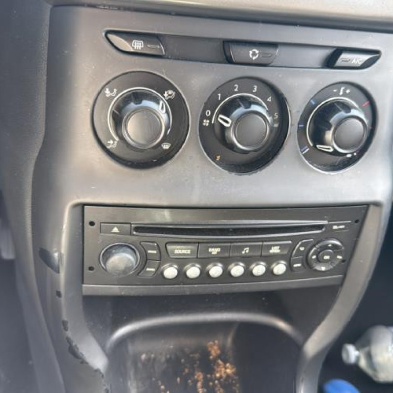 Leve vitre electrique avant droit CITROEN C3 2 Photo n°16