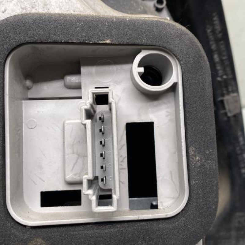 Feu arriere principal droit (feux) VOLKSWAGEN POLO 5 Photo n°3