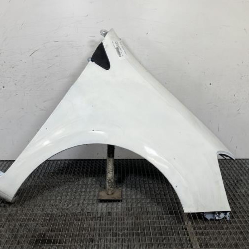 Aile avant droit RENAULT CLIO 3 Photo n°1