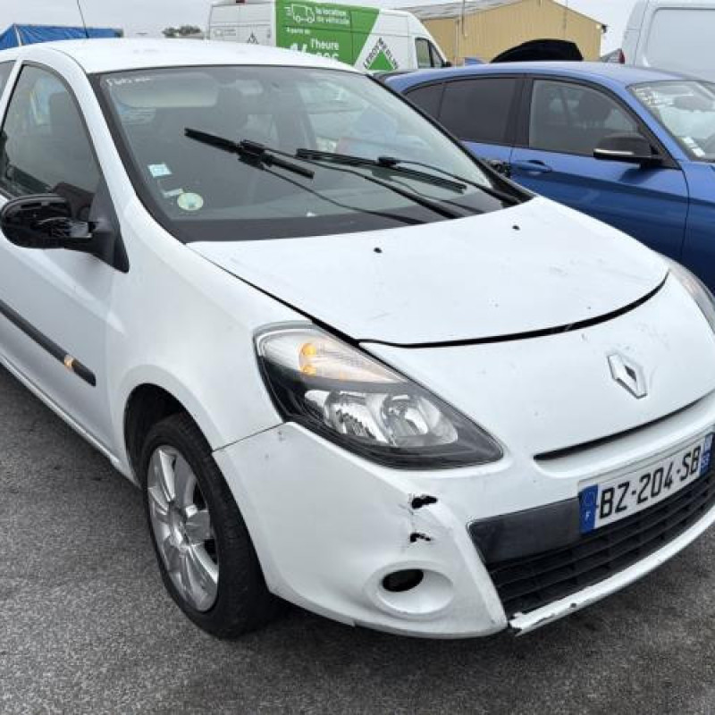 Aile avant droit RENAULT CLIO 3 Photo n°6