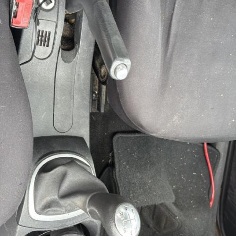 Aile avant droit RENAULT CLIO 3 Photo n°17