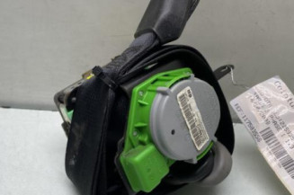 Pretensionneur de ceinture avant droit TOYOTA YARIS 2 Photo n°1