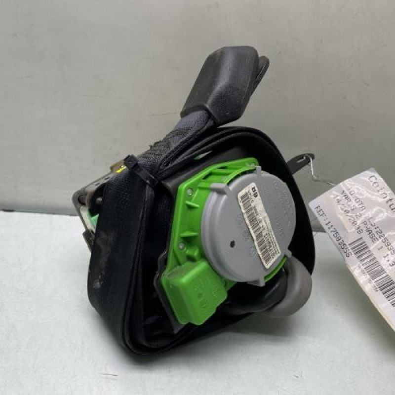 Pretensionneur de ceinture avant droit TOYOTA YARIS 2 Photo n°1