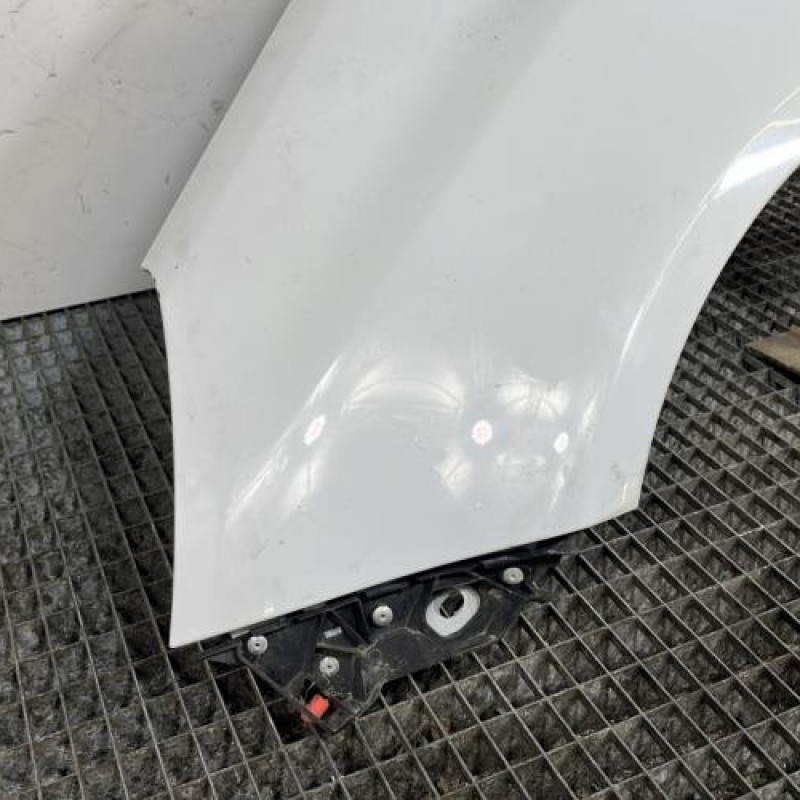 Aile avant gauche OPEL CORSA D Photo n°2