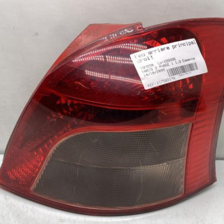 Feu arriere principal droit (feux) TOYOTA YARIS 2 Photo n°1