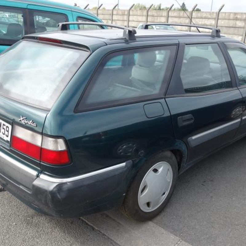 Malle/Hayon arriere CITROEN XANTIA Photo n°4