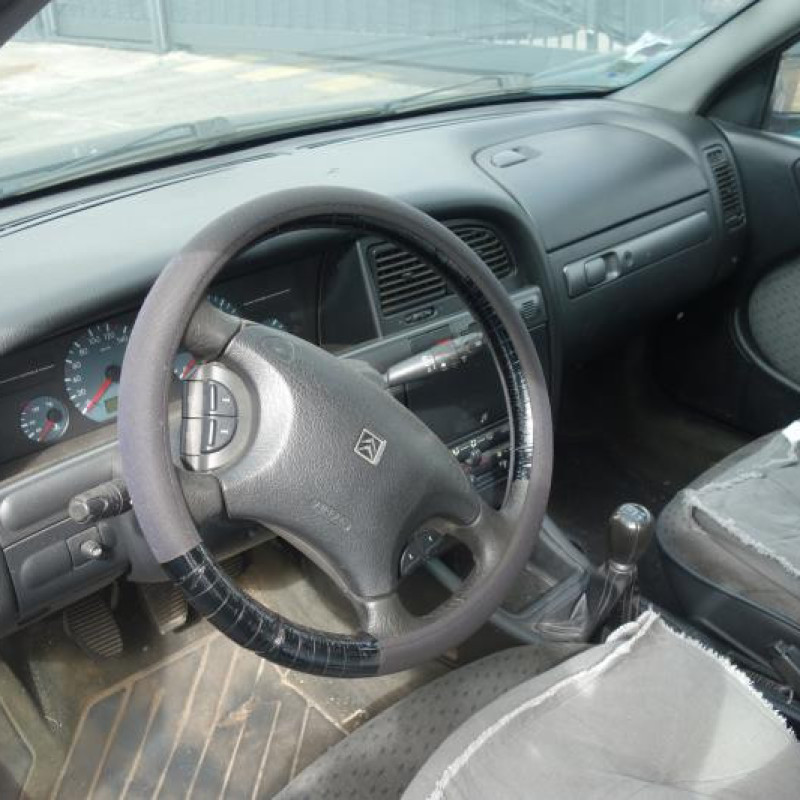 Malle/Hayon arriere CITROEN XANTIA Photo n°6