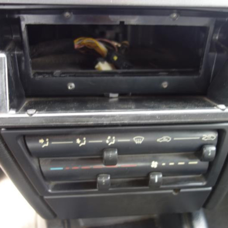 Malle/Hayon arriere CITROEN XANTIA Photo n°7