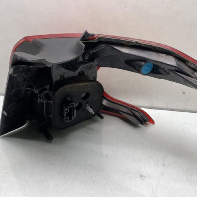 Feu arriere principal gauche (feux) PEUGEOT 2008 1 Photo n°2