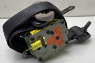 Pretensionneur de ceinture avant gauche TOYOTA YARIS 2