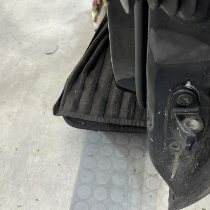 Porte avant gauche MERCEDES CLASSE A 176 Photo n°3